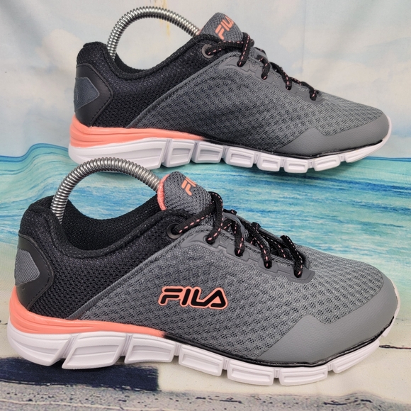Fila Trainer WOMENS 6.5 - Picture 7 of 8